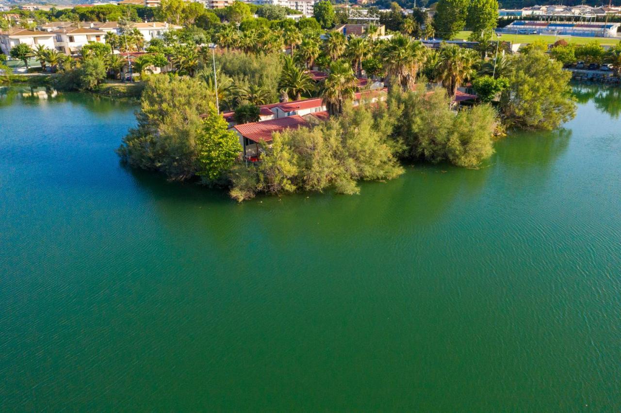 Village Lake Placid Silvi Marina Eksteriør billede